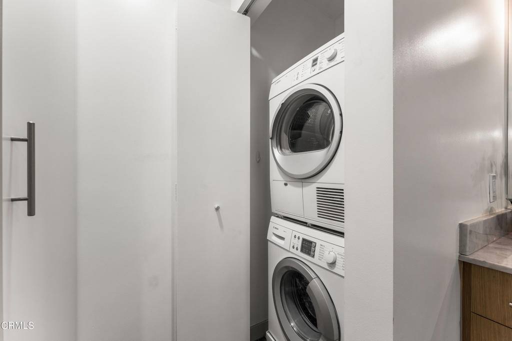 Apartment for rent at 530 S Hewitt St #427, Los Angeles, CA 90013