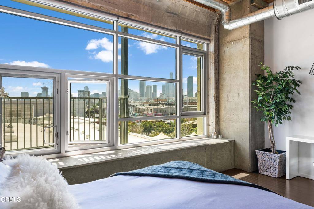 Apartment for rent at 530 S Hewitt St #427, Los Angeles, CA 90013