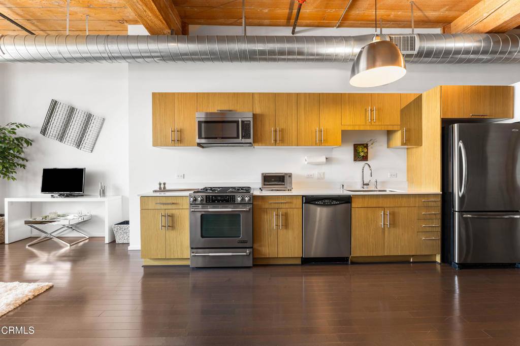 Apartment for rent at 530 S Hewitt St #427, Los Angeles, CA 90013