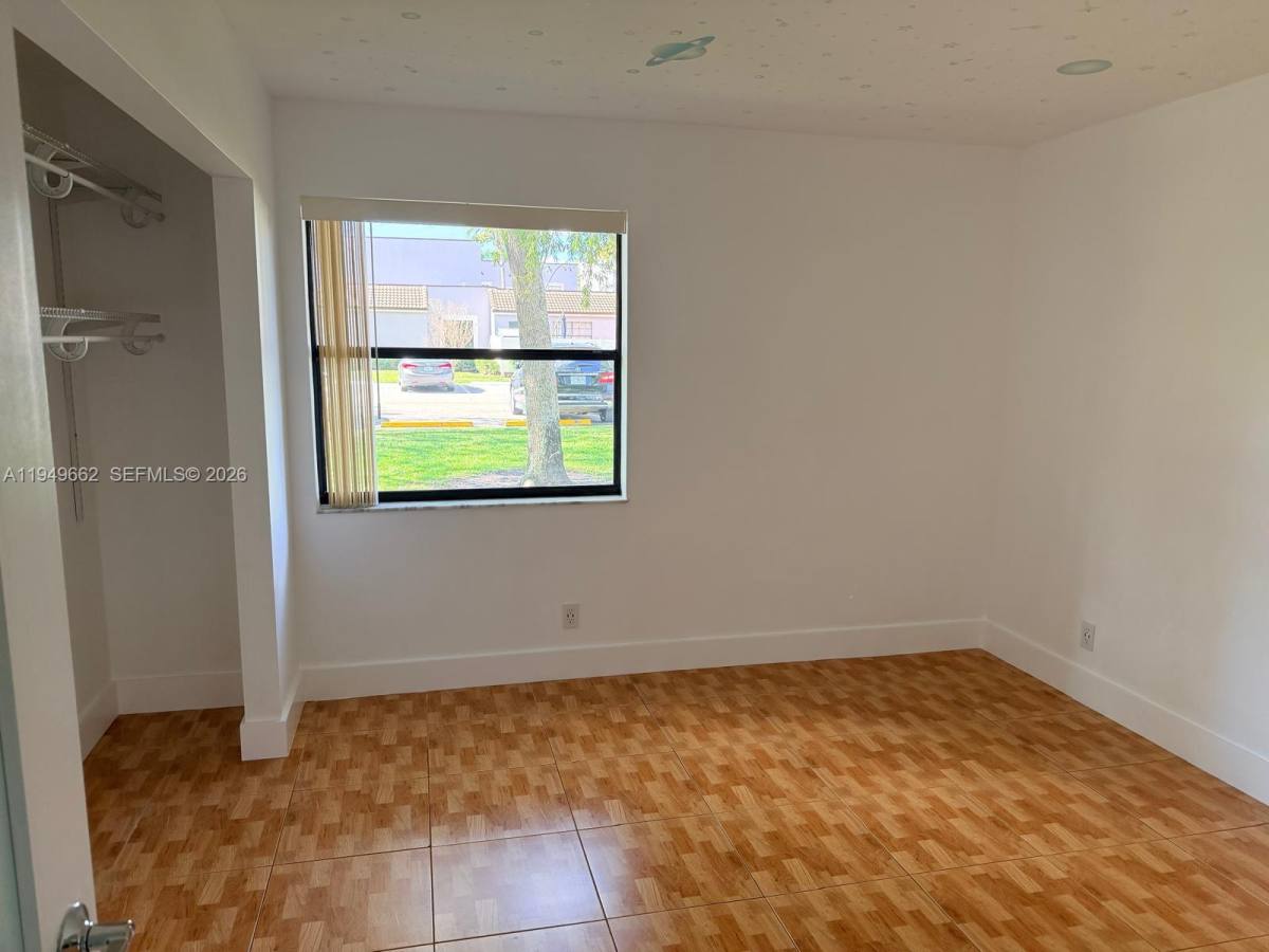 Apartment for rent at 11509 NW 10th St, Hollywood, FL 33026
