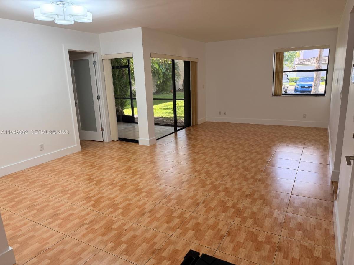 Apartment for rent at 11509 NW 10th St, Hollywood, FL 33026