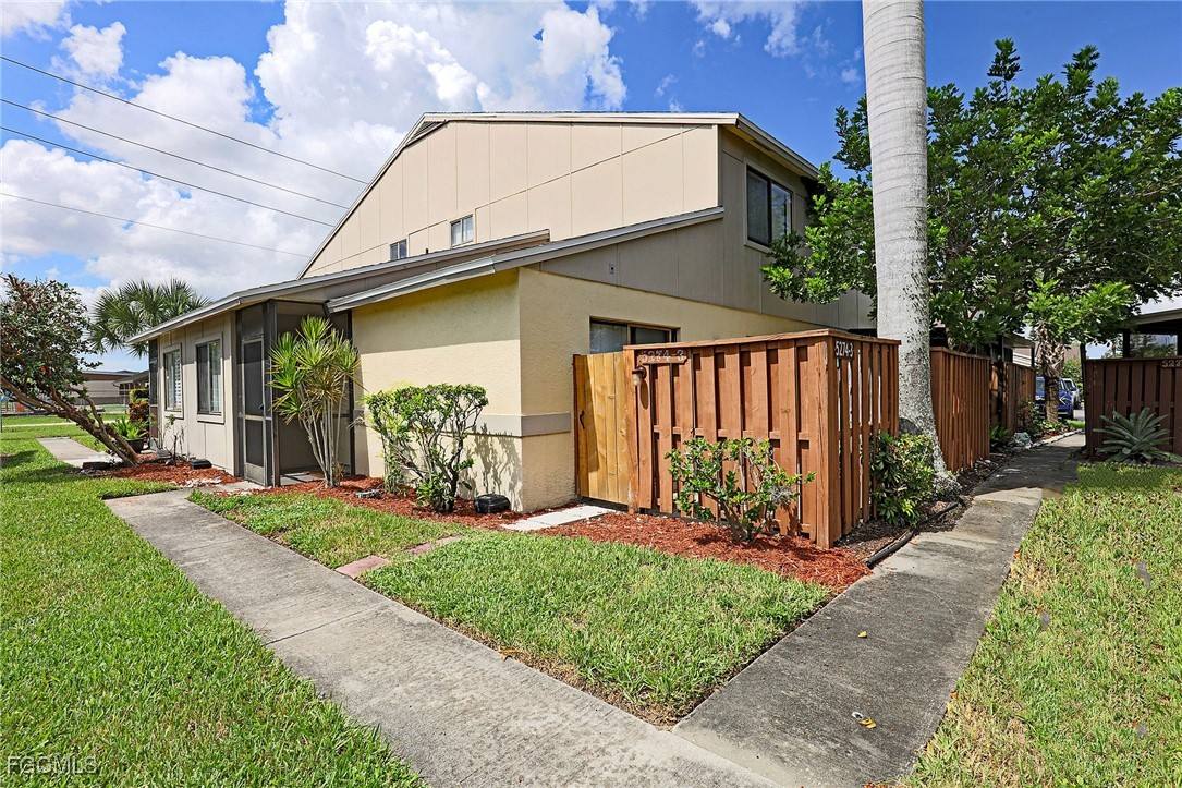 Apartment for rent at 5274 Cedarbend Dr #3, Fort Myers, FL 33919