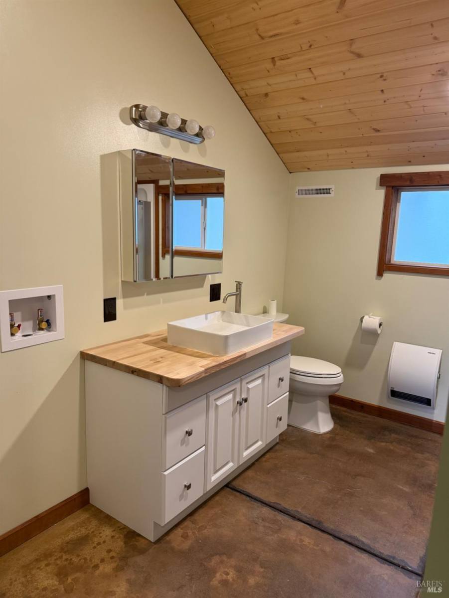 Apartment for rent at 39143 S Highway 1, Gualala, CA 95445