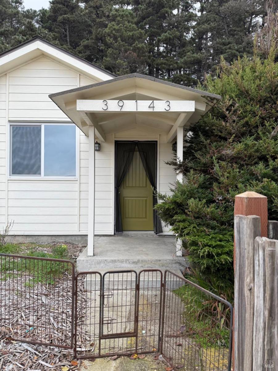 Apartment for rent at 39143 S Highway 1, Gualala, CA 95445