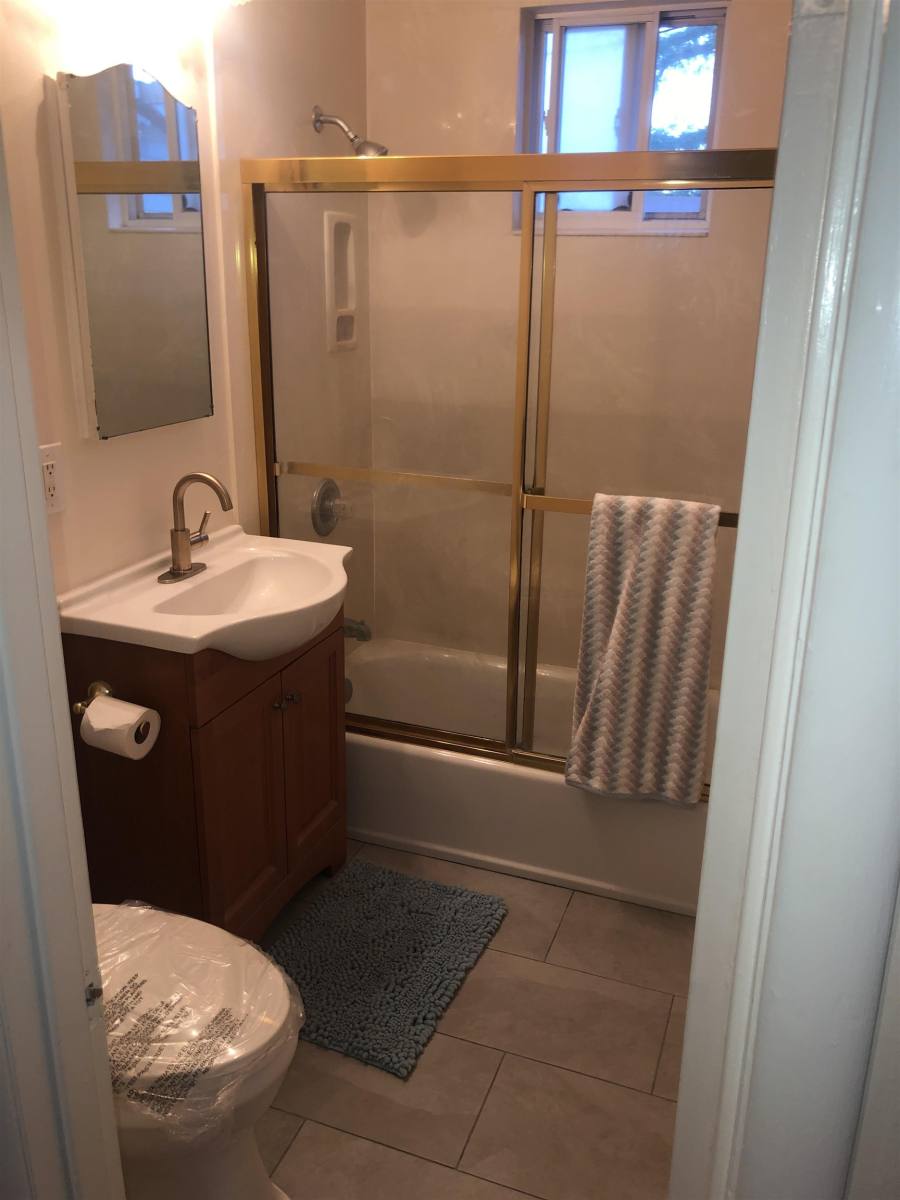 Apartment for rent at 627 Rose Ave #627-4, Pleasanton, CA 94566