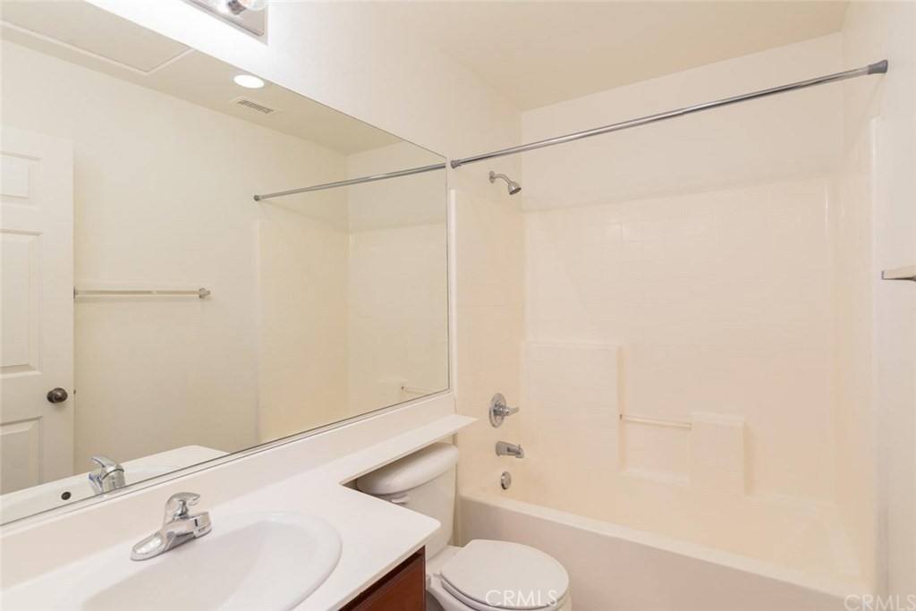 Apartment for rent at 33546 Cedar Creek Lane, Lake Elsinore, CA 92532