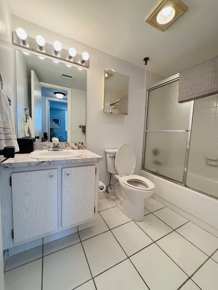 Apartment for rent at 2430 Dc Country Club Blvd #4072, Deerfield Beach, FL 33442
