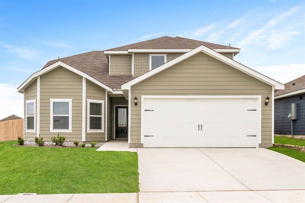 Apartment for rent at 10129 Throttle Lane, Fort Worth, TX 76131