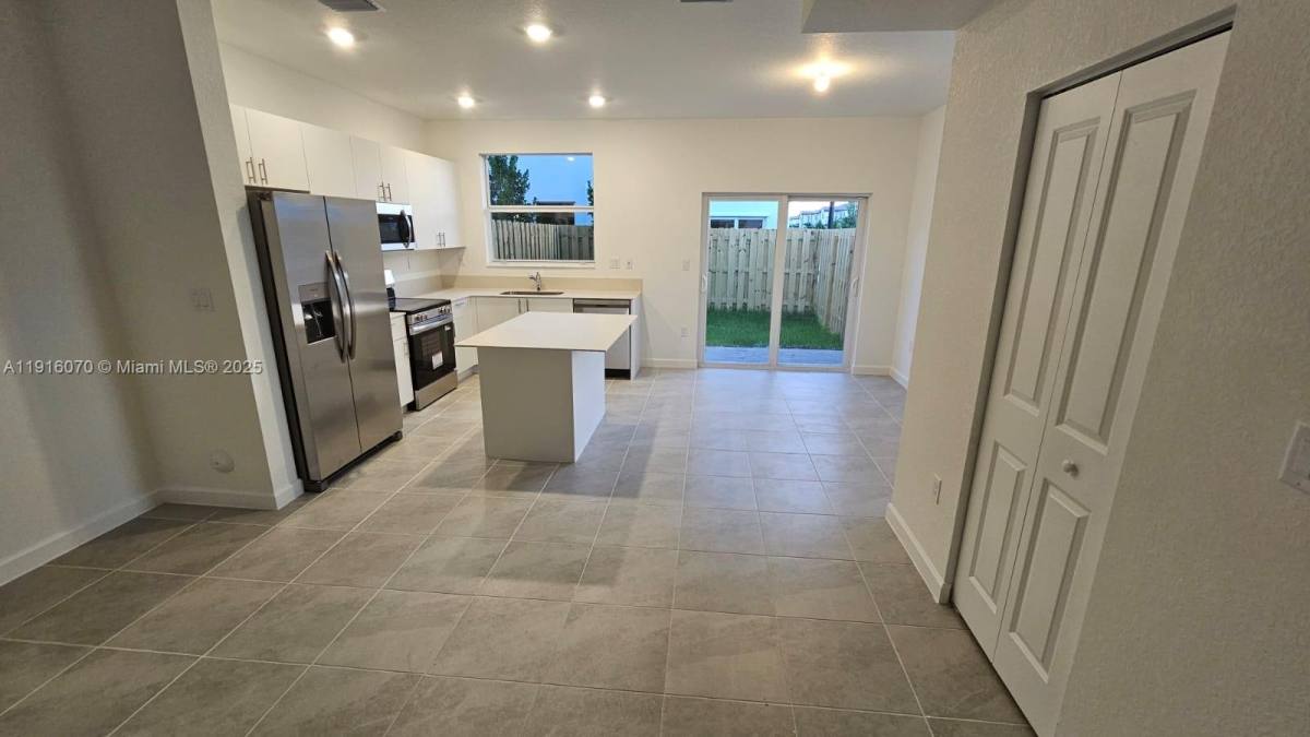 Townhouse for rent at 2618 SE 27th Court, Homestead, FL 33035