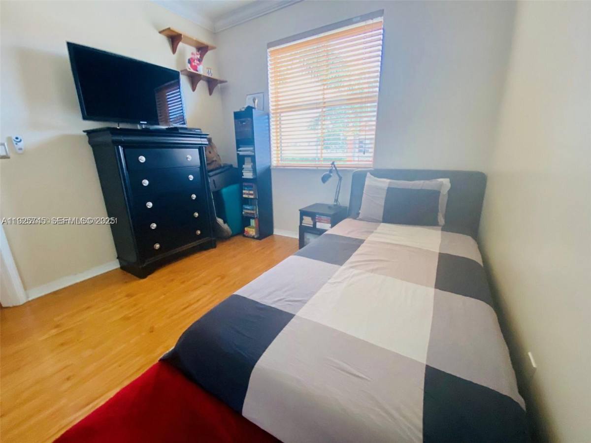 Townhouse for rent at 6015 NW 116 Place #468, Miami, FL 33178