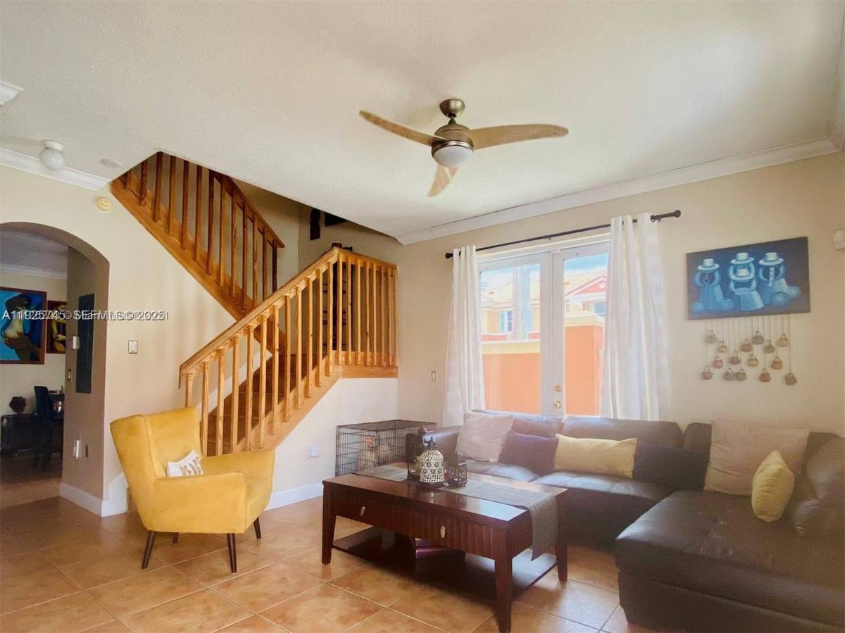 Townhouse for rent at 6015 NW 116 Place #468, Miami, FL 33178