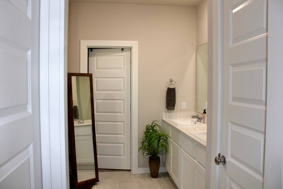 Apartment for rent at 174 Gullivers Dr #174, Elgin, TX 78621