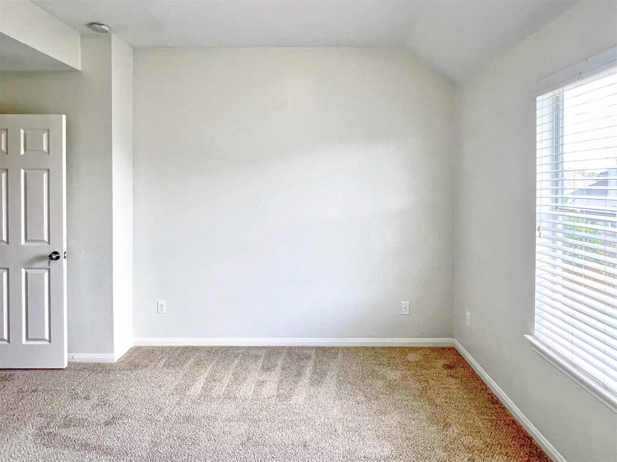 Apartment for rent at 18 Old Presidio Dr #18, Manvel, TX 77578
