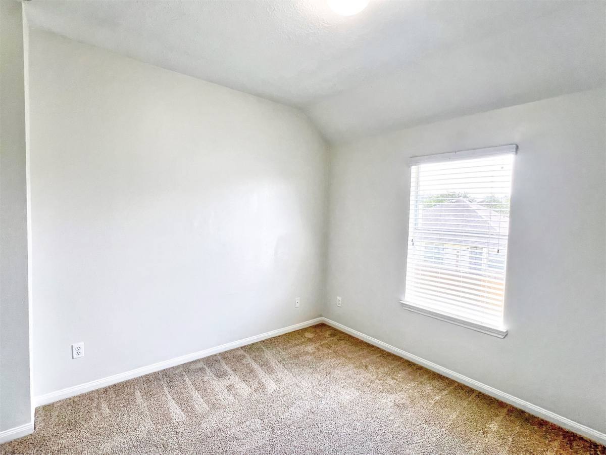 Apartment for rent at 18 Old Presidio Dr #18, Manvel, TX 77578