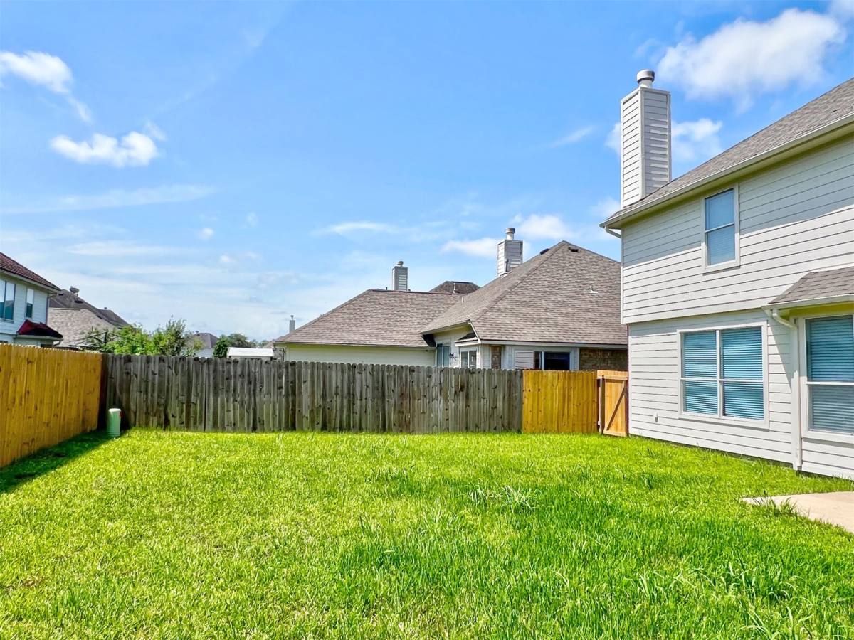 Apartment for rent at 18 Old Presidio Dr #18, Manvel, TX 77578