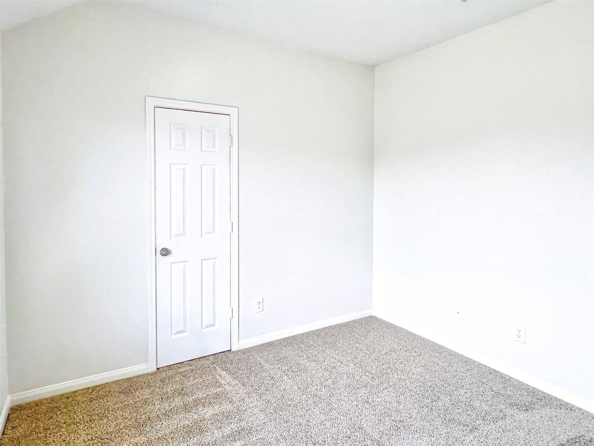 Apartment for rent at 18 Old Presidio Dr #18, Manvel, TX 77578