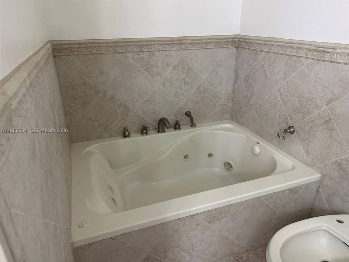 Apartment for rent at 20030 NW 83rd Court, Hialeah, FL 33015