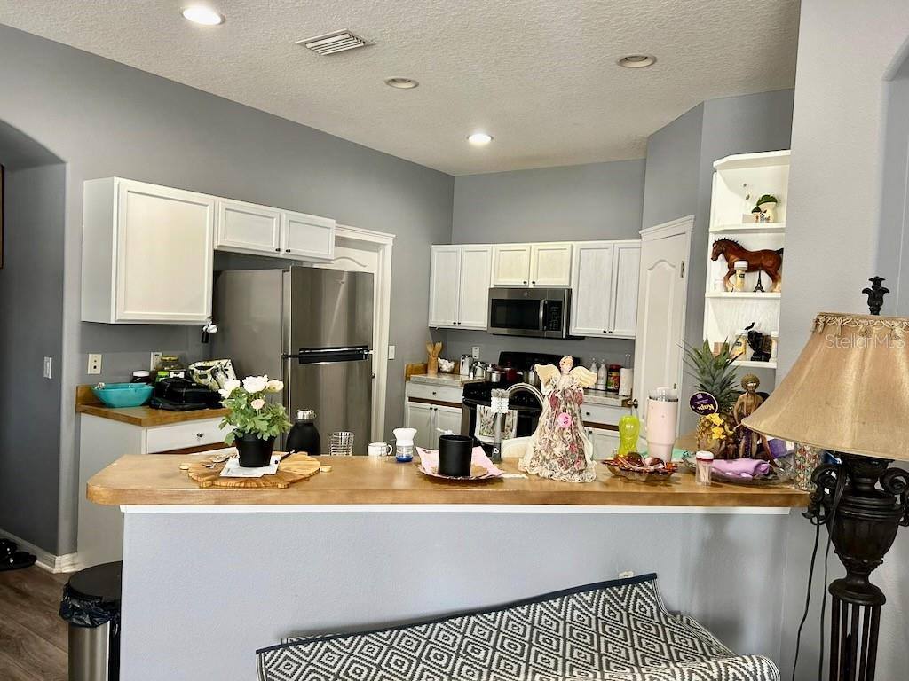 Apartment for rent at 7439 Surrey Pines Dr, Apollo Beach, FL 33572