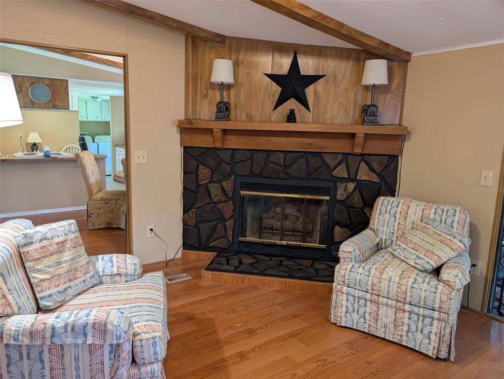 Apartment for rent at 56314 Blue Creek Rd, Astor, FL 32102