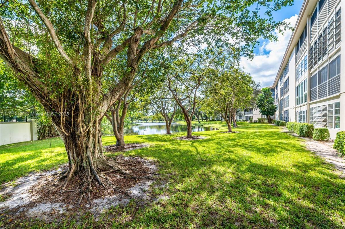 Apartment for rent at 2101 Lucaya Bend #2101C1, Pompano Beach, FL 33066