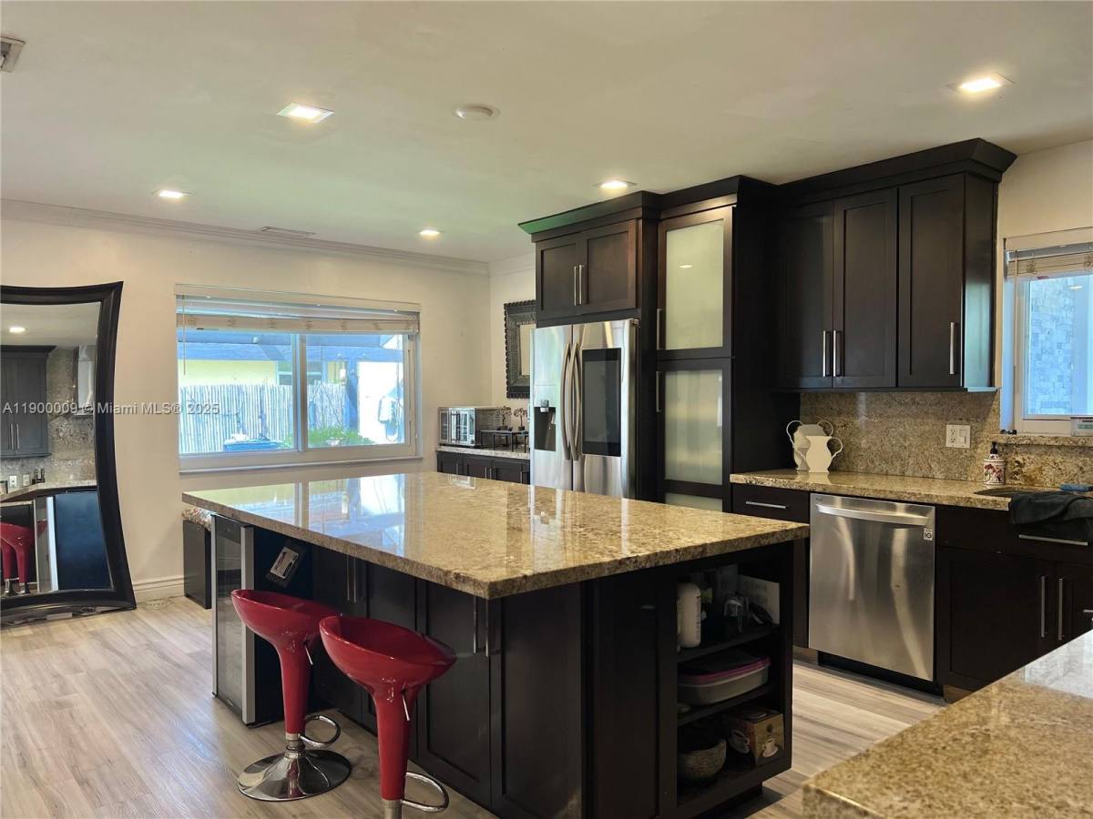 Apartment for rent at 10220 SW 160th St, Miami, FL 33157