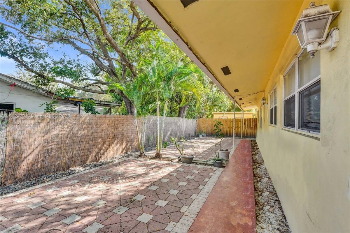 Apartment for rent at 720 SE 15th St #7202R, Fort Lauderdale, FL 33316