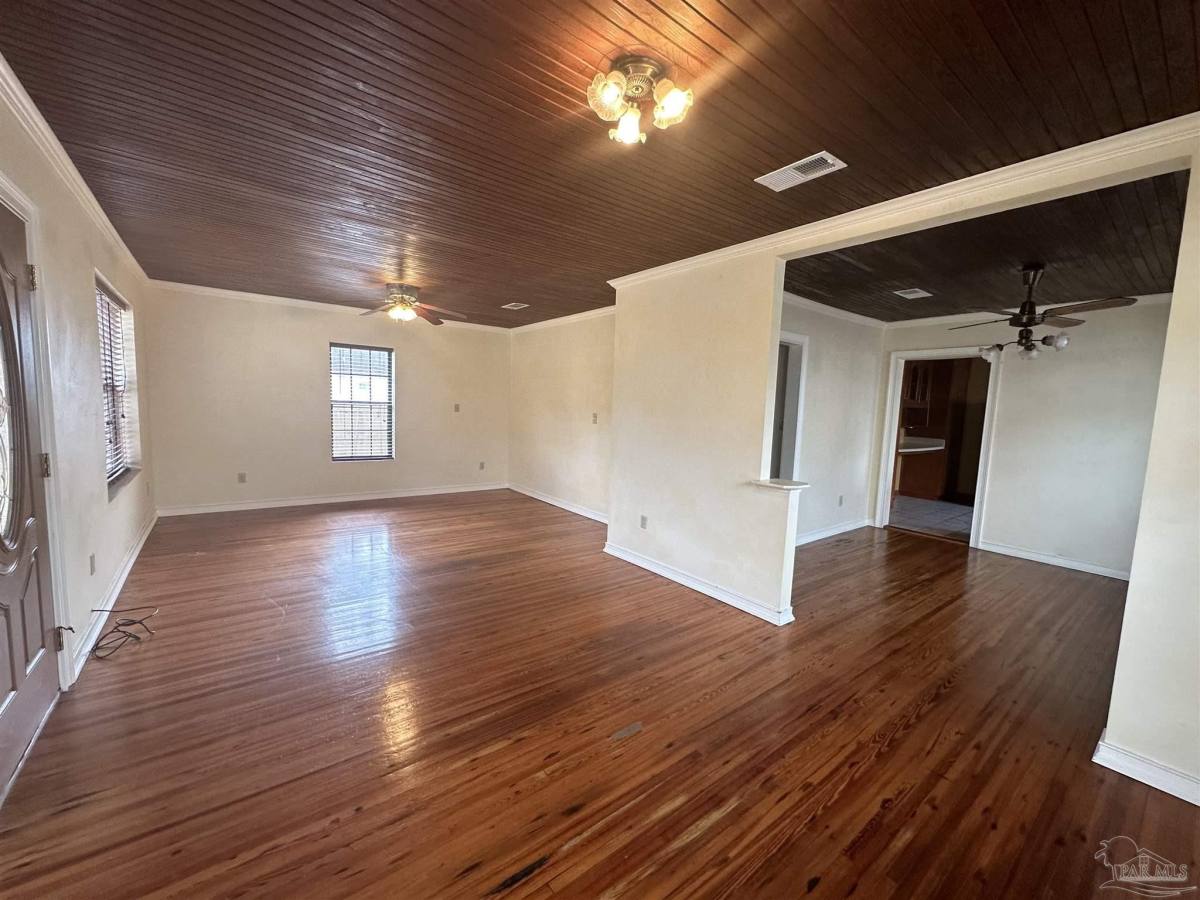 Apartment for rent at 545 S 2nd St #545, Pensacola, FL 32507