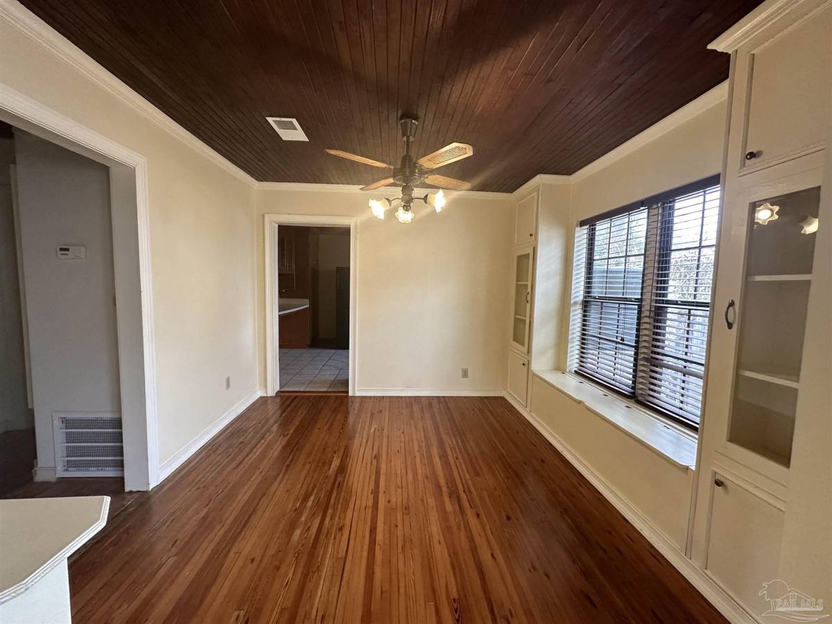 Apartment for rent at 545 S 2nd St #545, Pensacola, FL 32507