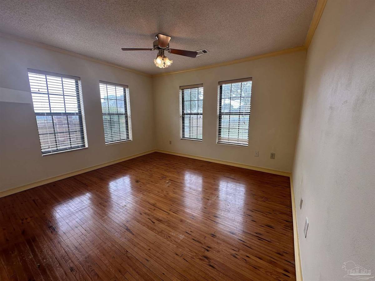 Apartment for rent at 545 S 2nd St #545, Pensacola, FL 32507
