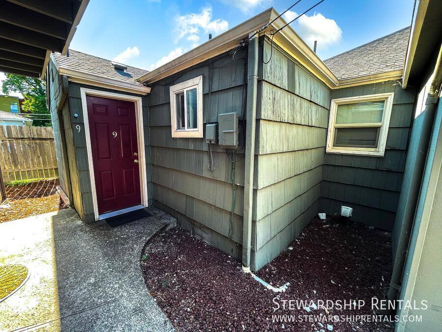 Apartment for rent at 1793 Patterson Alley #9, Eugene, OR 97401