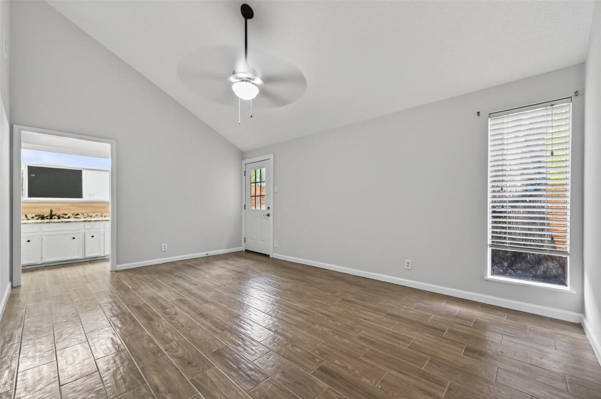 Apartment for rent at 6102 Crakston St, Houston, TX 77084