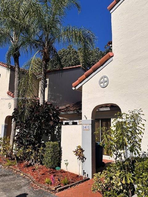 Apartment for rent at 1401 Cottonwood Circle #1, Fort Lauderdale, FL 33326