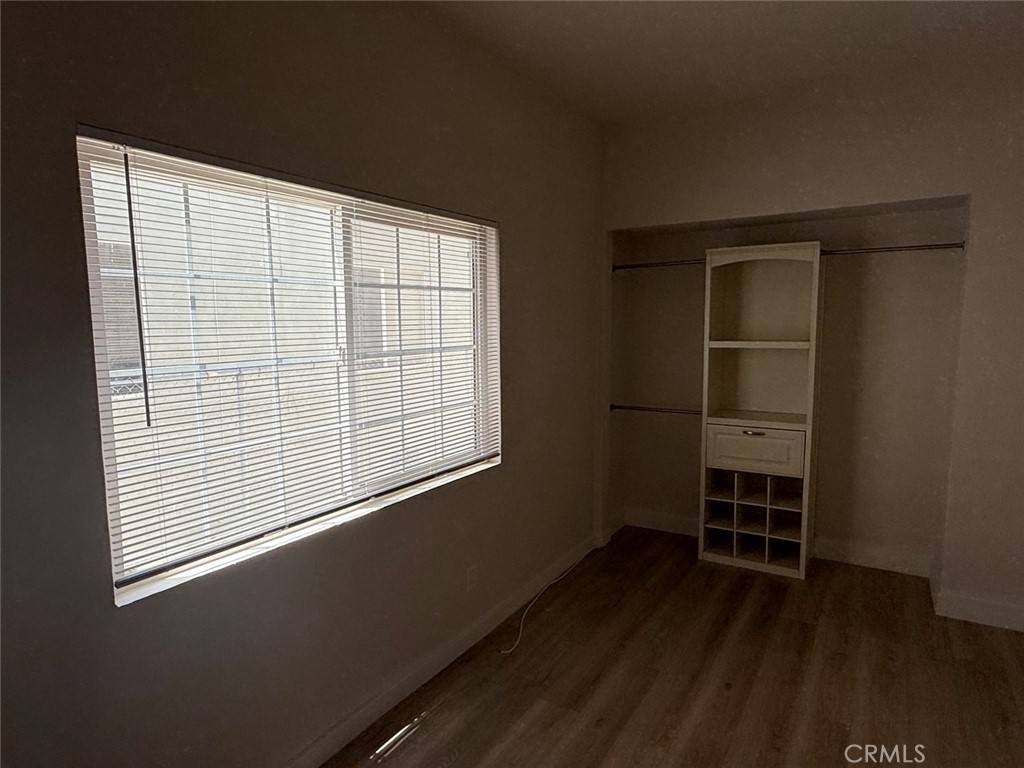 Apartment for rent at 1231 S Mariposa Ave, Los Angeles, CA 90006