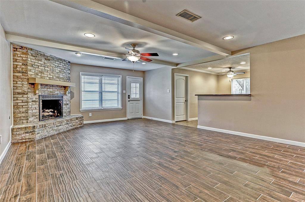 Apartment for rent at 6031 Cerritos Dr, Houston, TX 77035