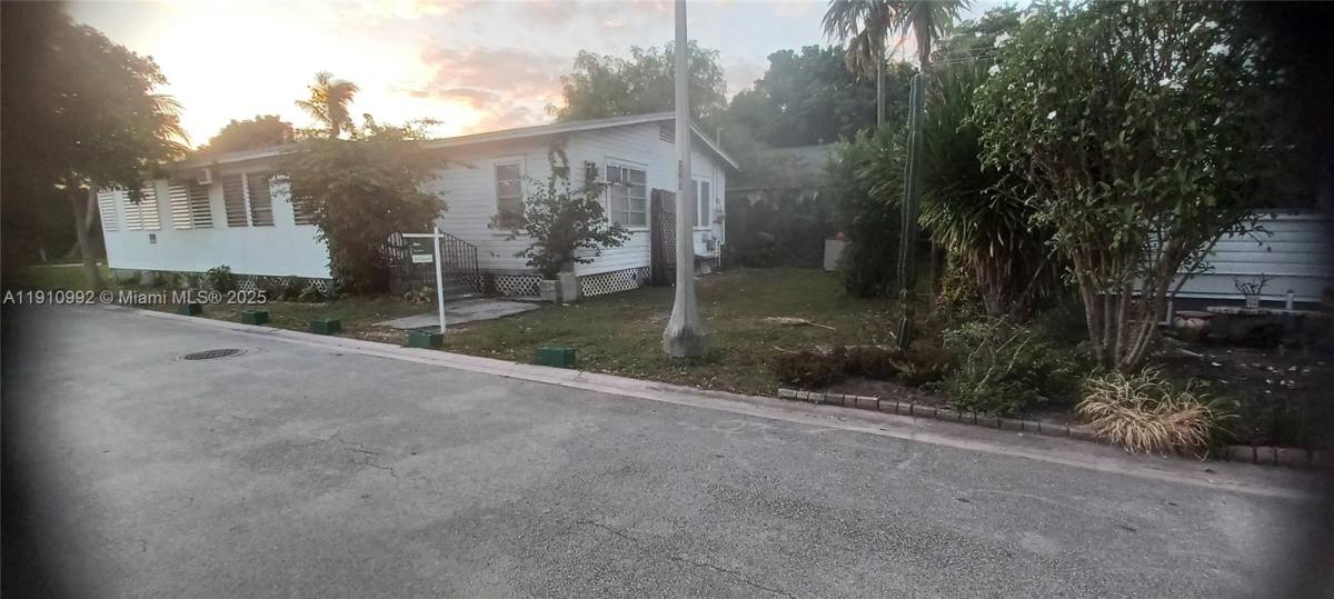 Apartment for rent at 200 Florida Ave #202, Miami, FL 33133