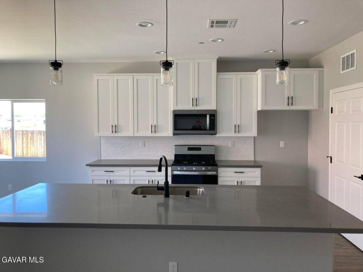 Apartment for rent at 9161 Lime Ave, California City, CA 93505