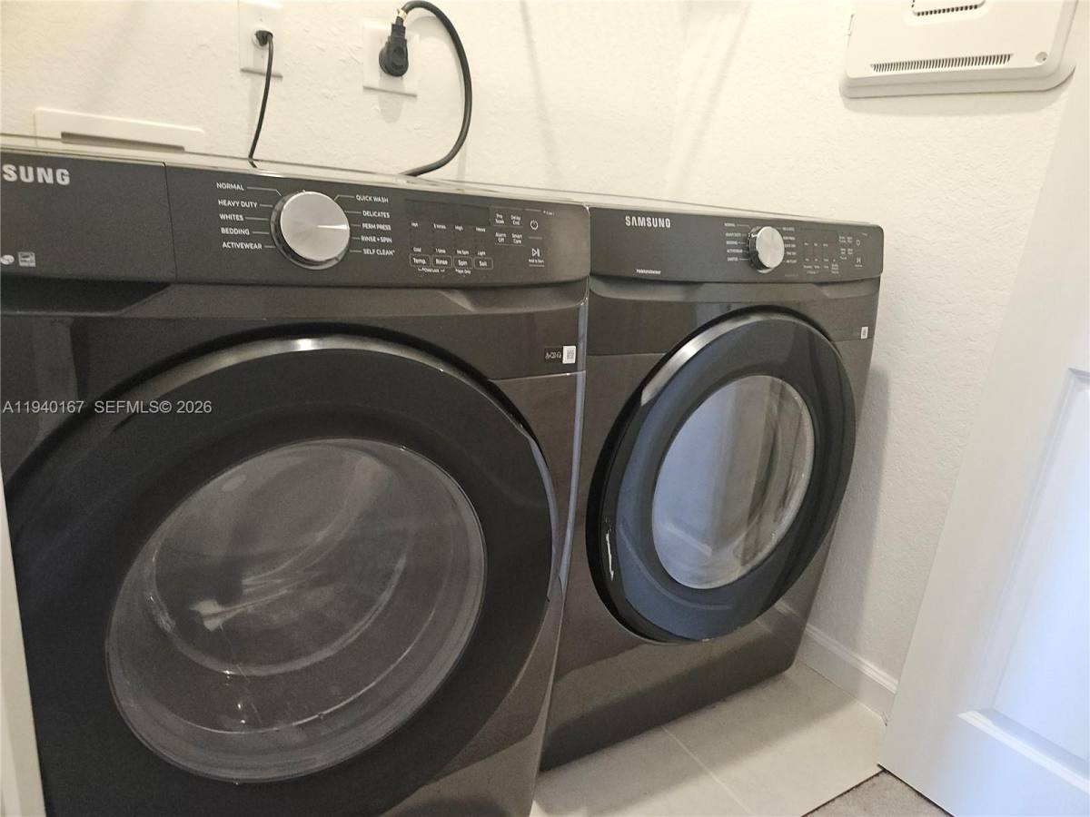 Townhouse for rent at 2530 SE 29th St, Homestead, FL 33035
