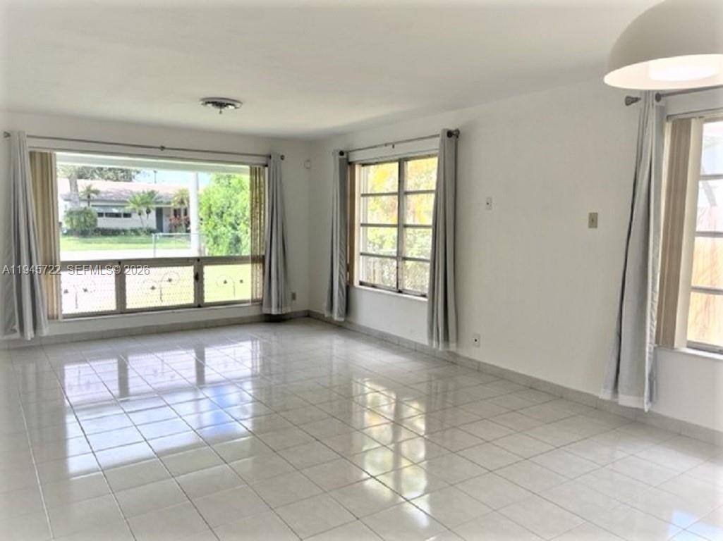Apartment for rent at 1807 N 40th Ave, Hollywood, FL 33021