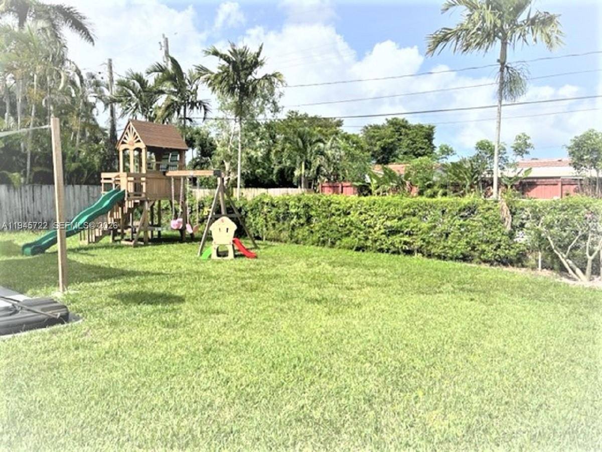 Apartment for rent at 1807 N 40th Ave, Hollywood, FL 33021