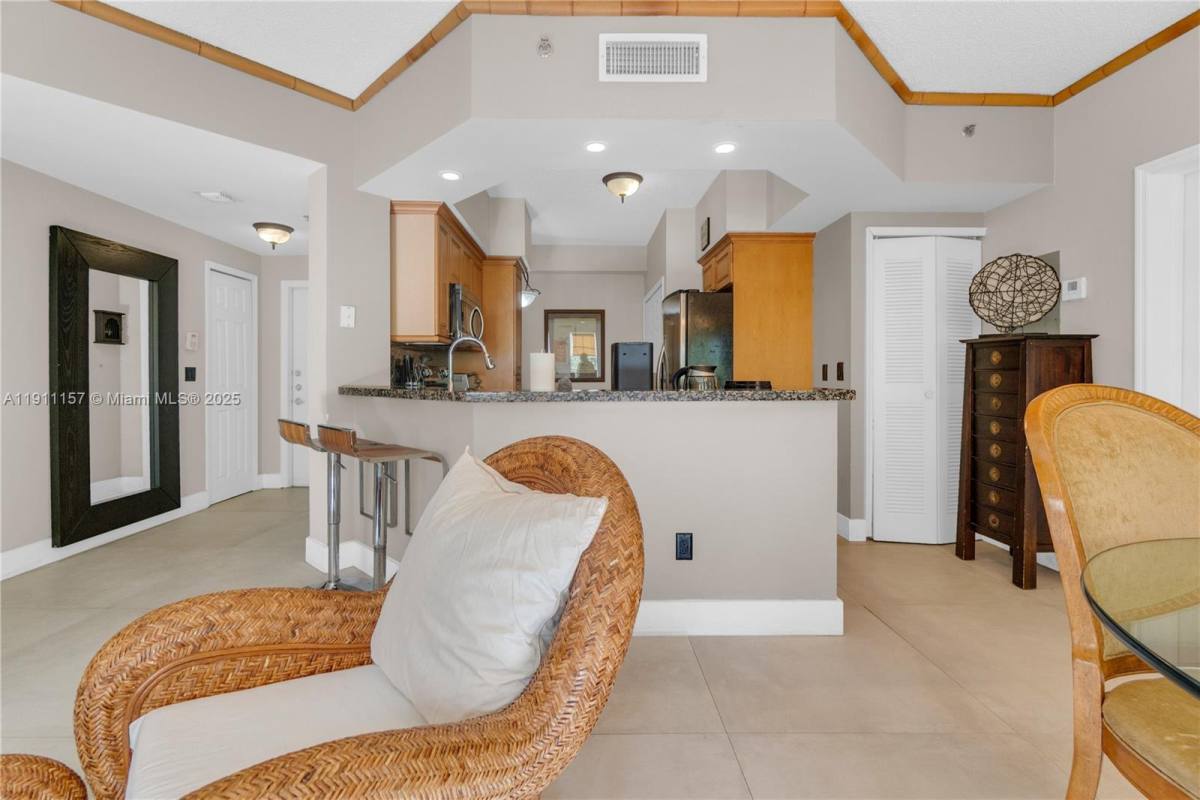 Apartment for rent at 3235 NE 184th St #11103, North Miami Beach, FL 33160