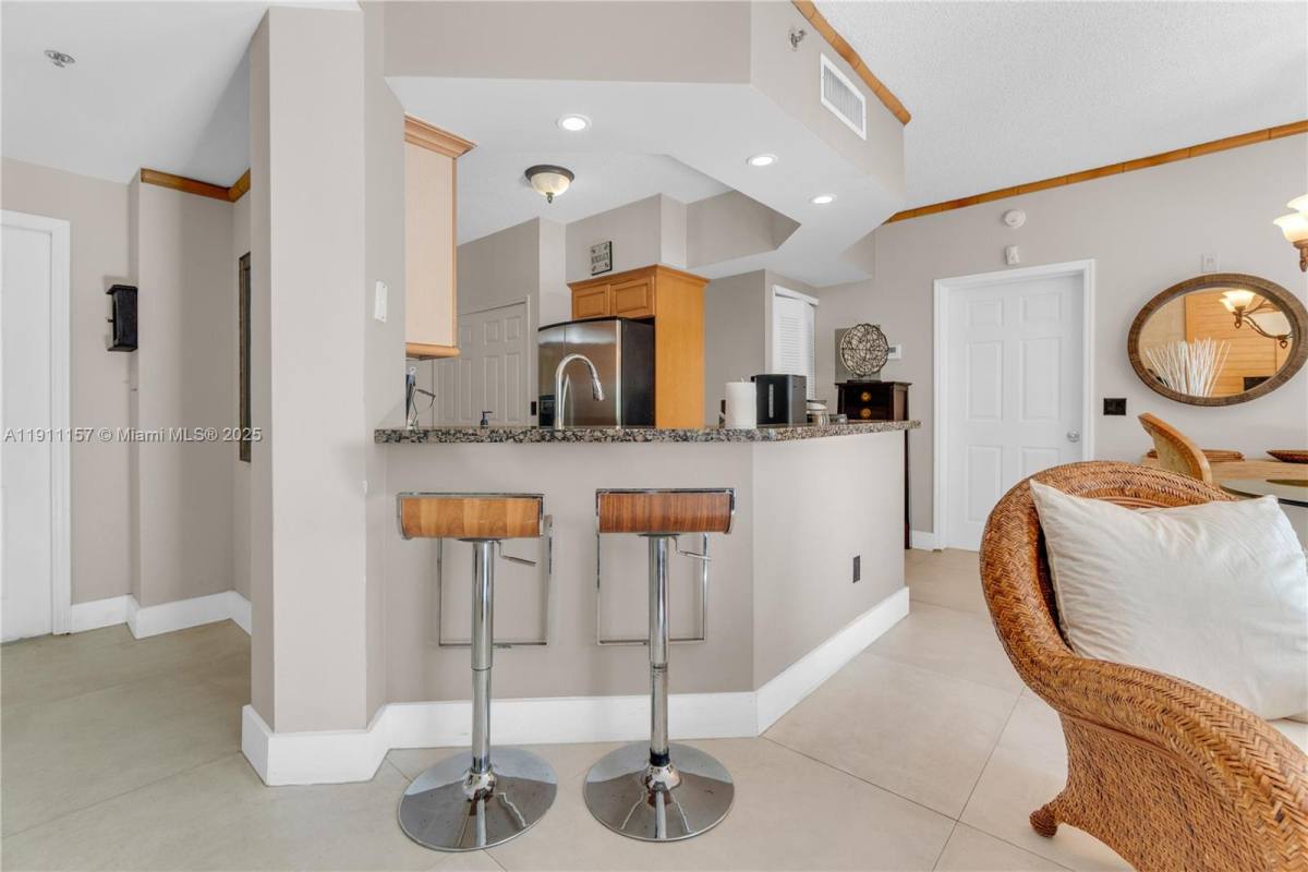 Apartment for rent at 3235 NE 184th St #11103, North Miami Beach, FL 33160