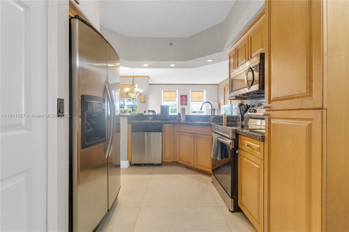Apartment for rent at 3235 NE 184th St #11103, North Miami Beach, FL 33160