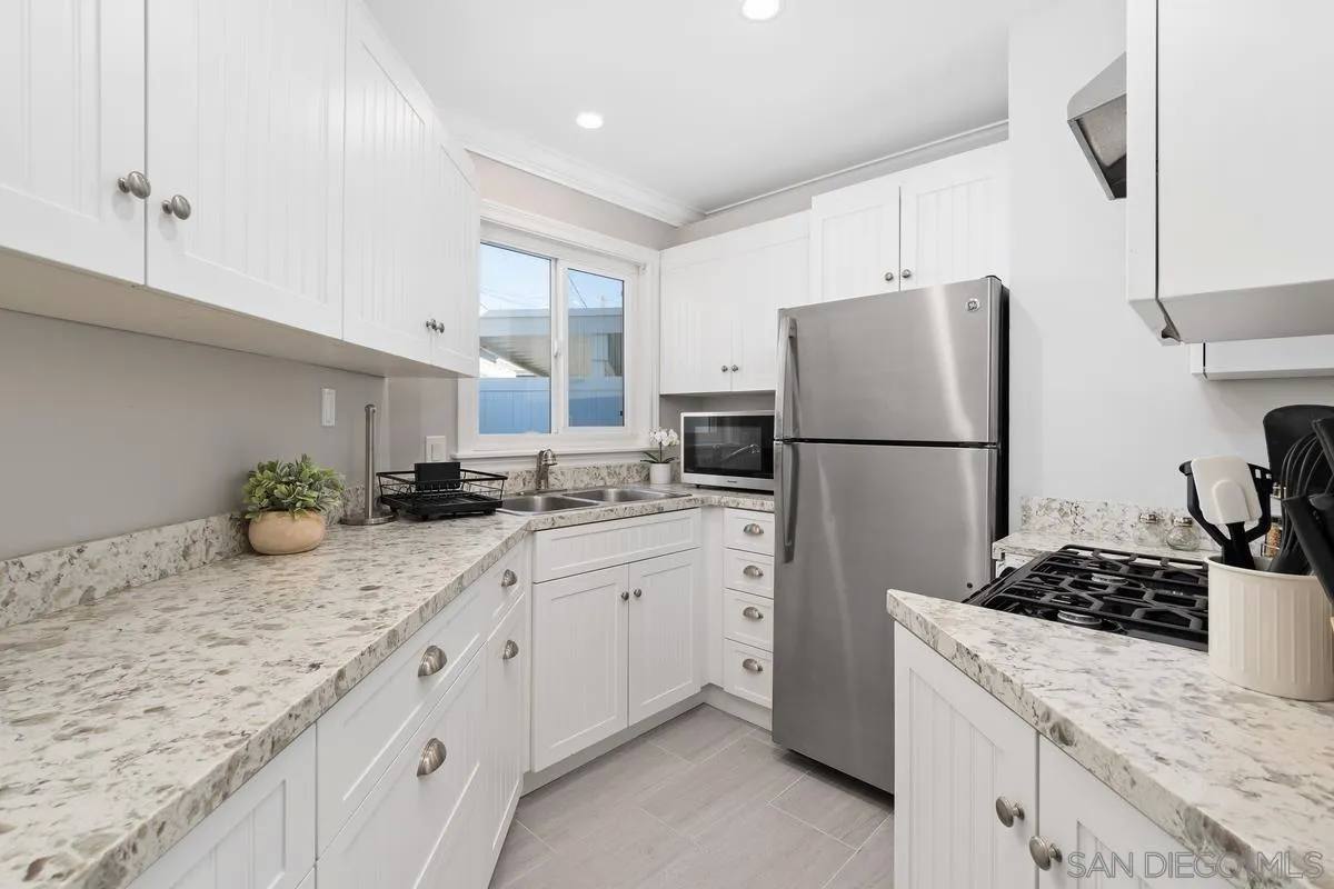 Apartment for rent at 854 Olive Ave #854, Coronado, CA 92118