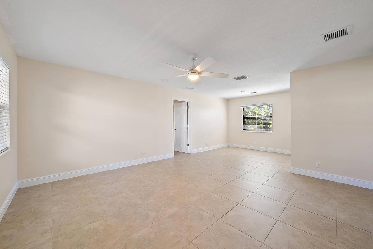 Condo for rent at 135 Shore Court #204, North Palm Beach, FL 33408