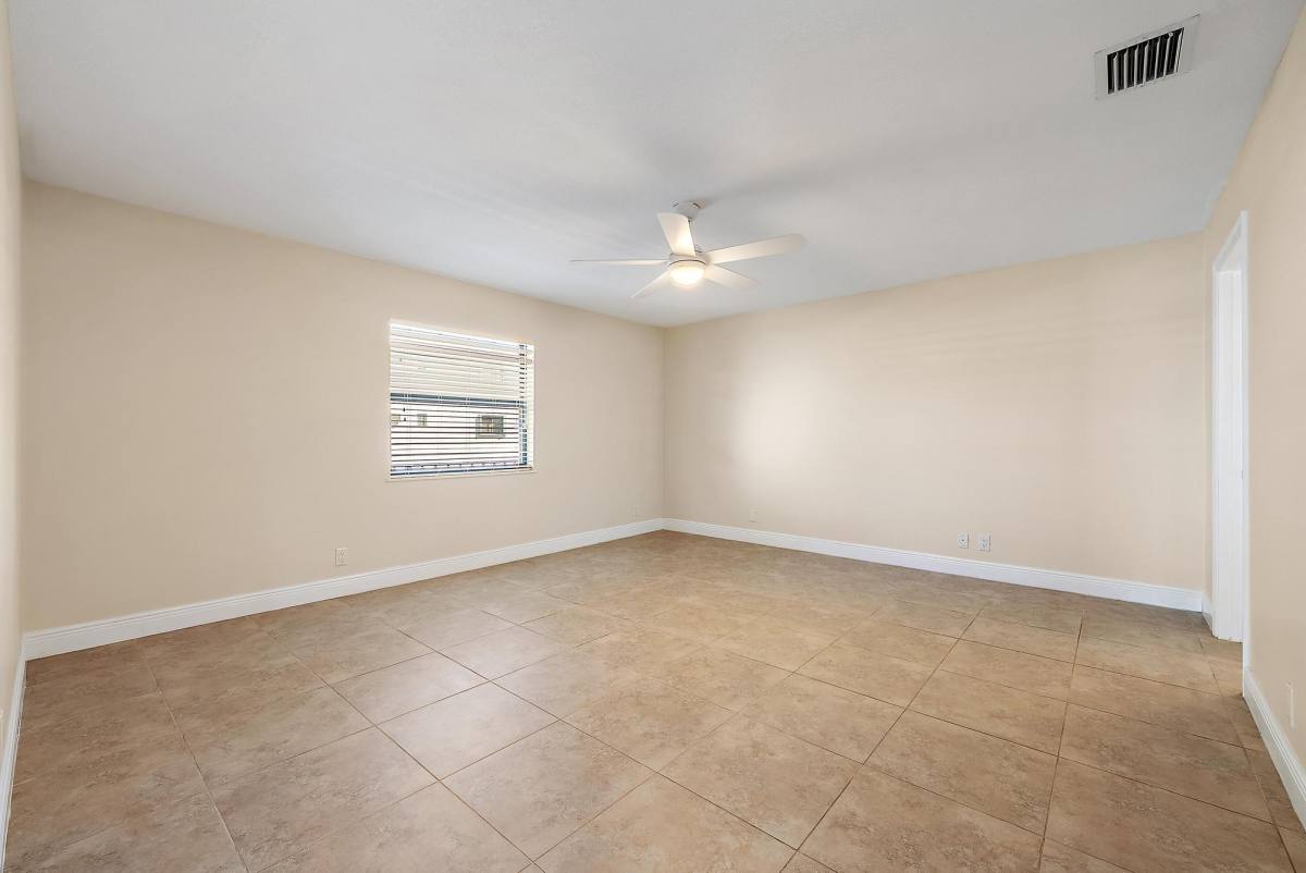 Condo for rent at 135 Shore Court #204, North Palm Beach, FL 33408