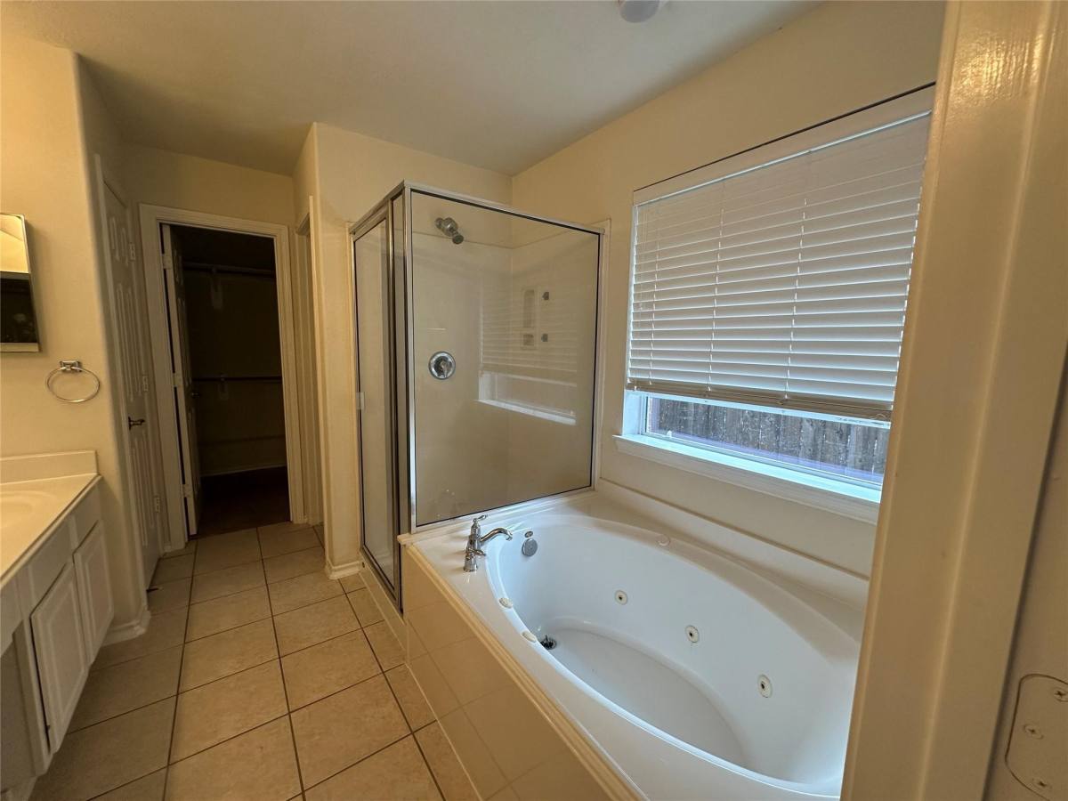 Apartment for rent at 21312 Terreton Springs Dr, Porter, TX 77365