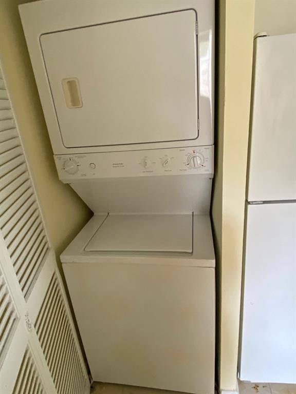 Apartment for rent at 12104 Glenmoor Dr, West Palm Beach, FL 33409