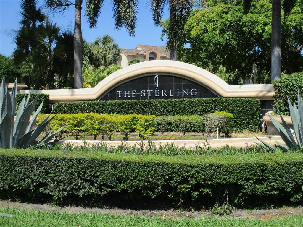 Apartment for rent at 12104 Glenmoor Dr, West Palm Beach, FL 33409