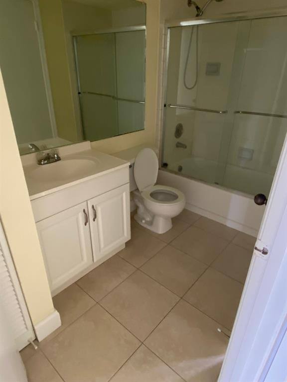 Apartment for rent at 12104 Glenmoor Dr, West Palm Beach, FL 33409