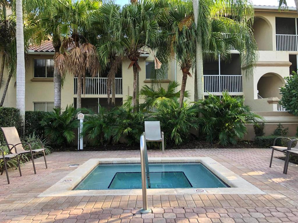 Apartment for rent at 12104 Glenmoor Dr, West Palm Beach, FL 33409